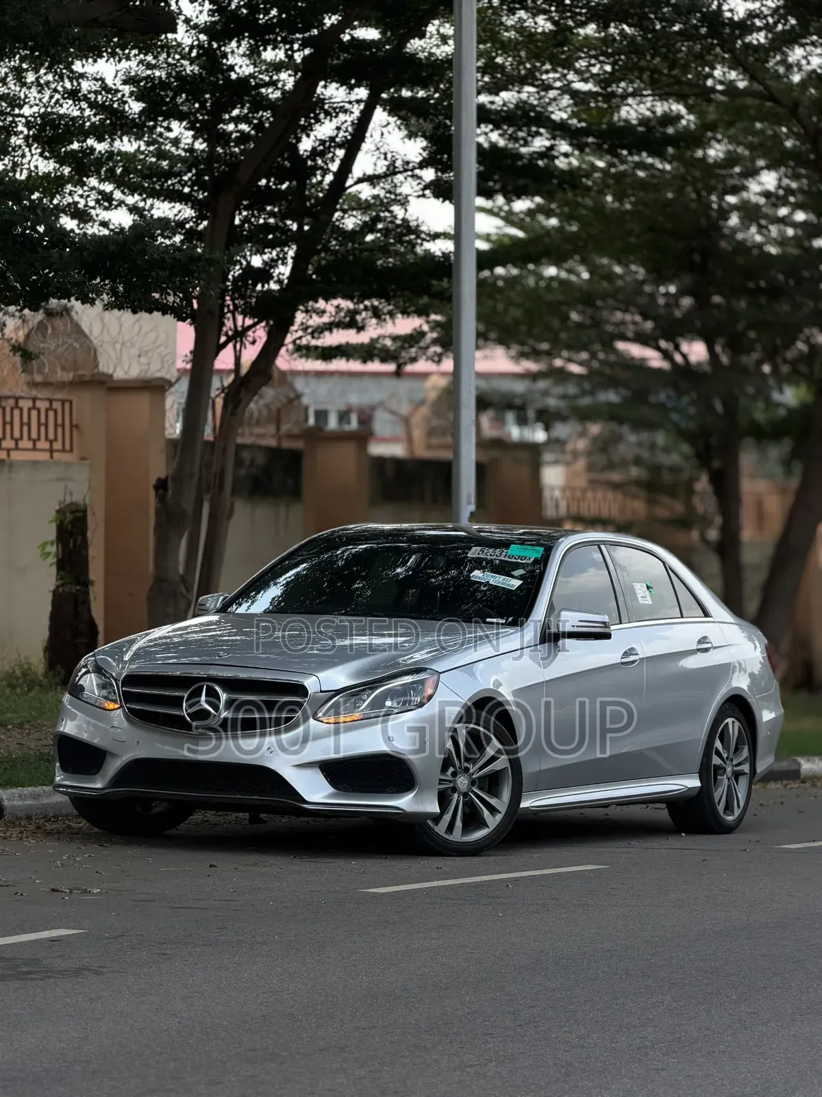 Mercedes-Benz E350 2016 Silver