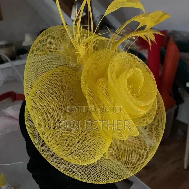 Crinoline Fascinator