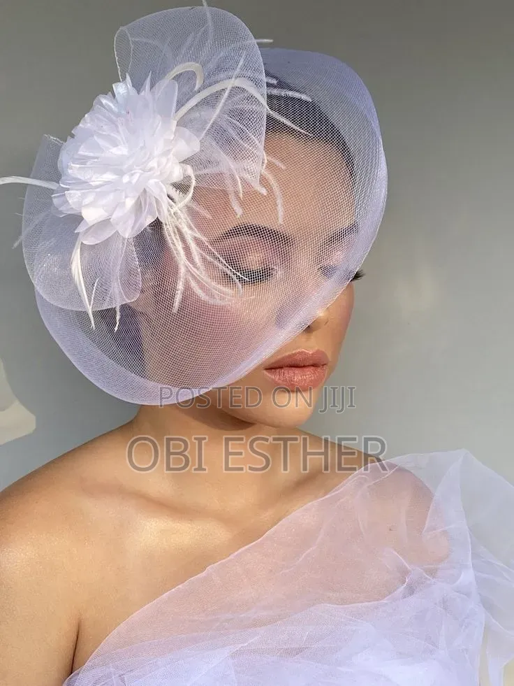 Crinoline Fascinator
