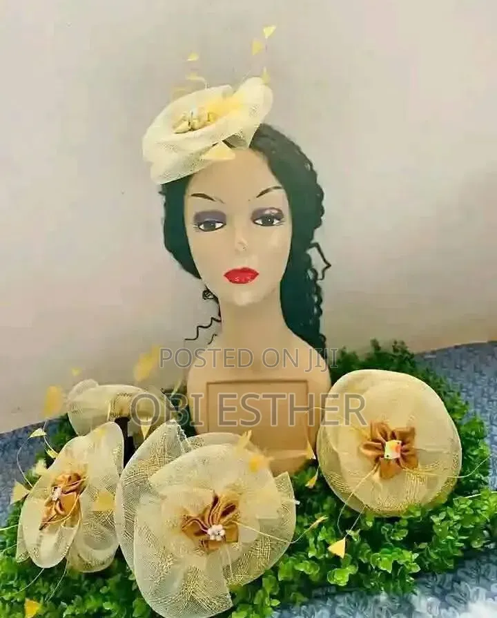Crinoline Fascinator