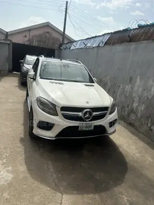 Mercedes-Benz M Class ML 350 4Matic 2013 White