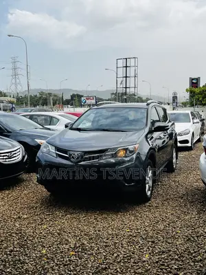 Toyota RAV4 LE AWD (2.5L 4cyl 6A) 2013 Gray