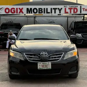 Toyota Camry LE 4dr Sedan (2.5L 4cyl 6AM) 2010 Black