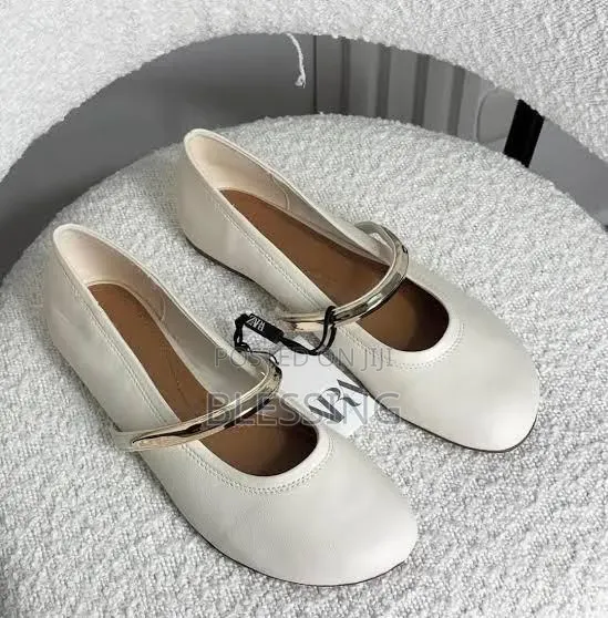 Women's Flat