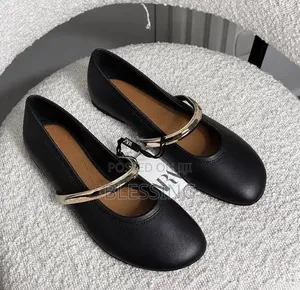 Women's Flat