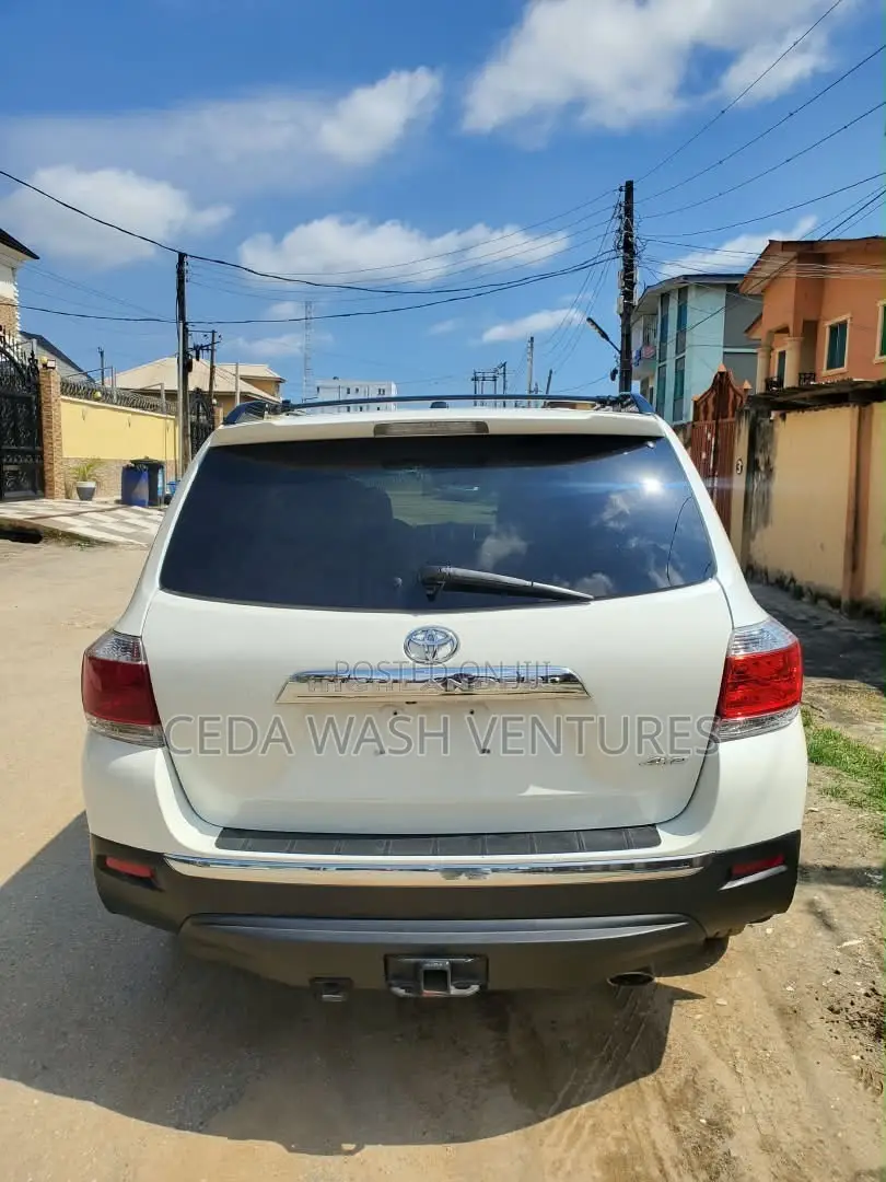 Toyota Highlander Limited 2012 Blue