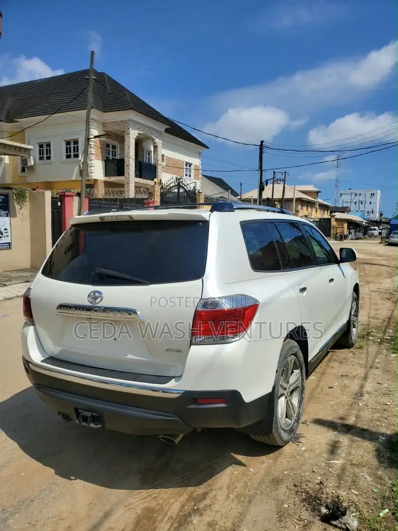 Toyota Highlander Limited 2012 Blue