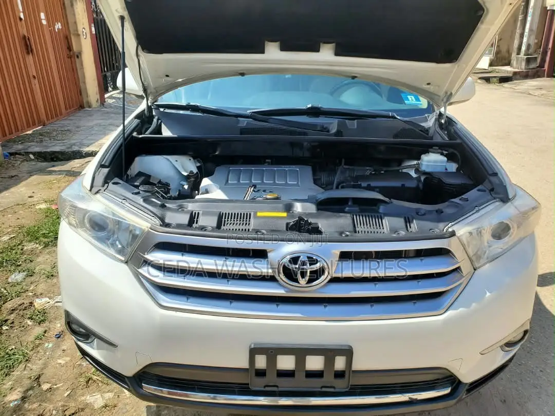 Toyota Highlander Limited 2012 Blue