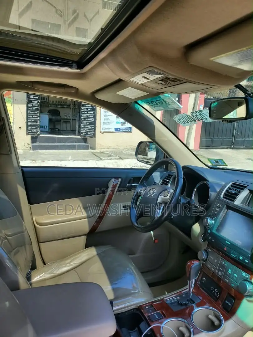 Toyota Highlander Limited 2012 Blue