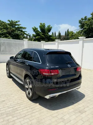 Mercedes-Benz GLC-Class 2017 Black