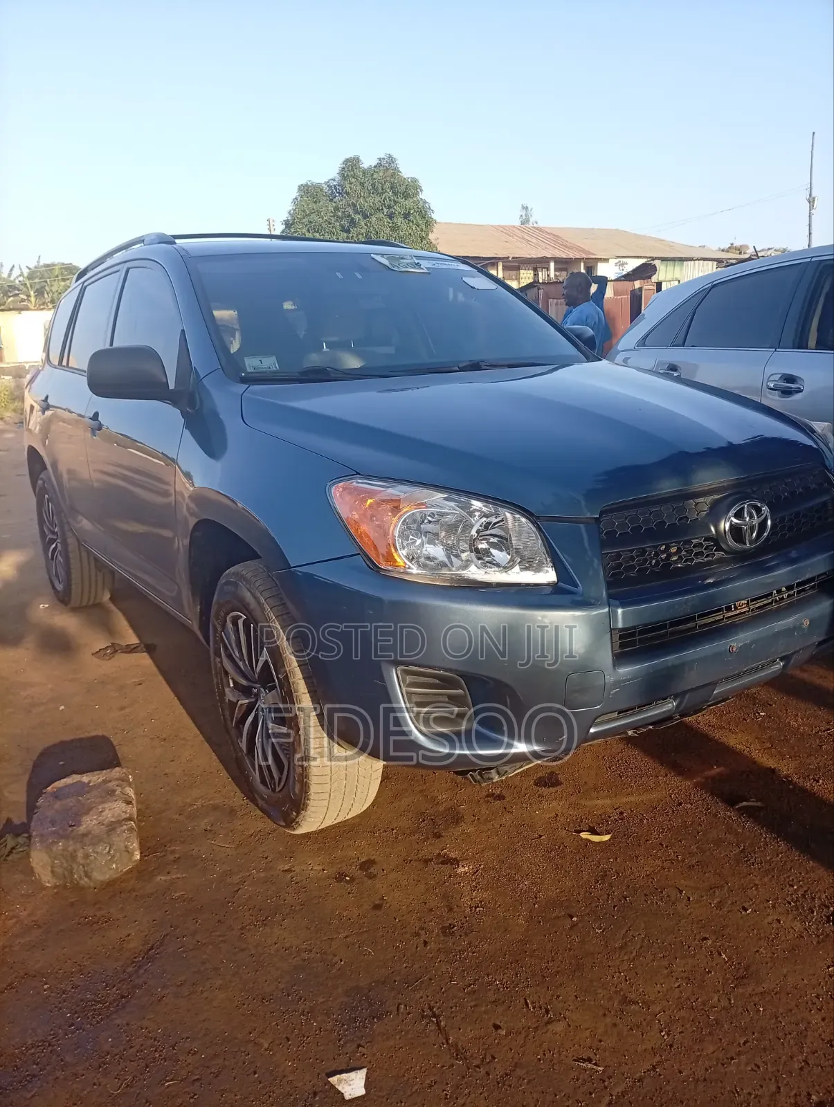 Toyota RAV4 2010 Silver