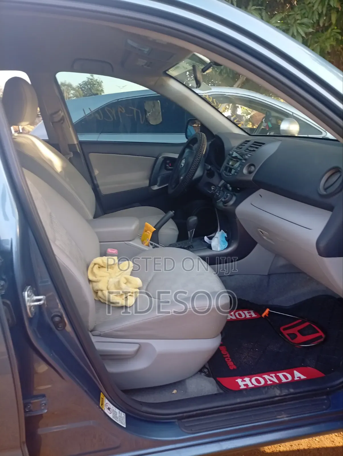 Toyota RAV4 2010 Silver