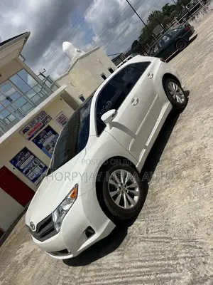 Toyota Venza XLE 2015 White