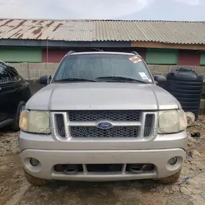 Ford Sport Trac 2003 Silver