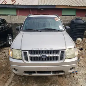 Ford Sport Trac 2003 Silver