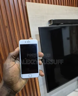 Apple iPhone 8 64 GB White