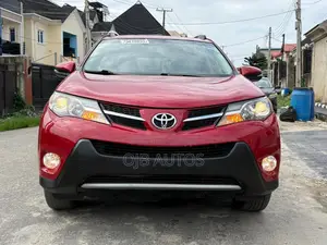 Toyota RAV4 XLE 4dr SUV (2.5L 4cyl 6A) 2015 Red
