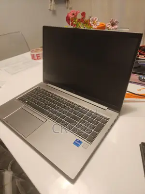 Laptop HP ZBook Firefly G9 32GB Intel Core i7 SSD 1T