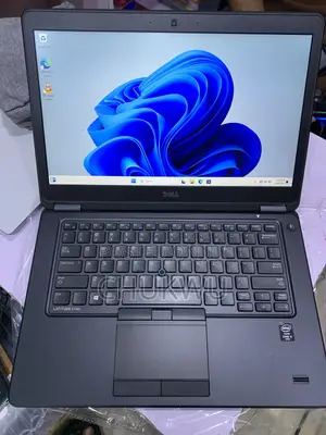 Laptop Dell Latitude 7450 8GB Intel Core i5 SSD 256GB