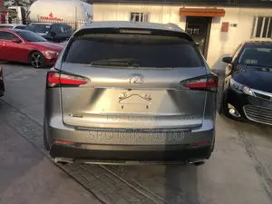 Lexus NX 200t AWD 2017 Gold