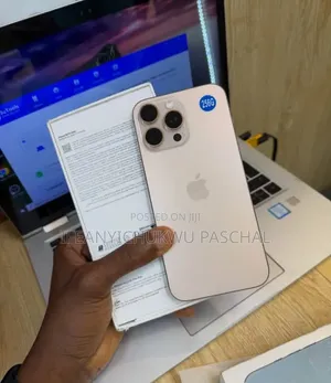 New Apple iPhone 16 Pro Max 256 GB Gold