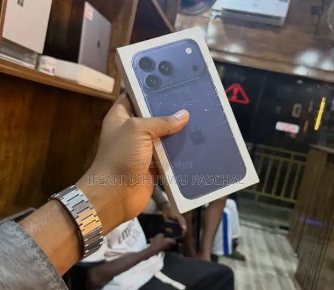 New Apple iPhone 17 Pro Max 512 GB Blue