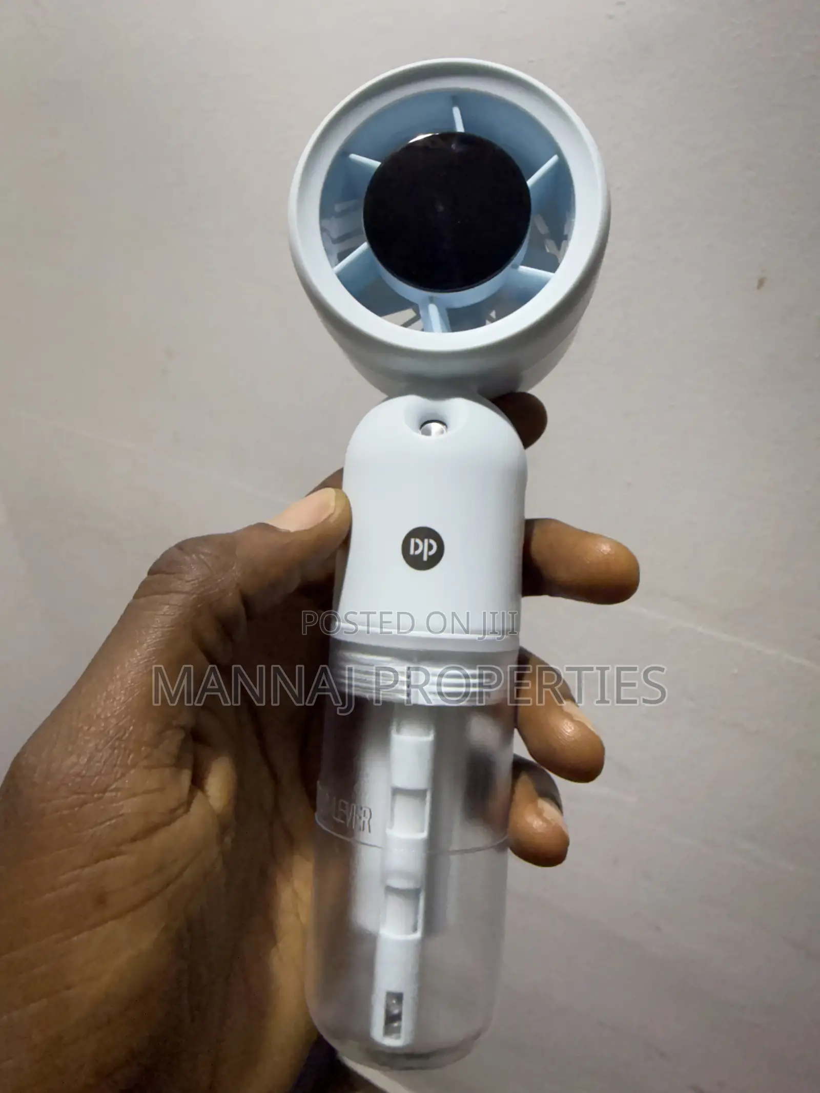 Dp Portable Handheld Cooling Fan With Water Mist & Digital Display
