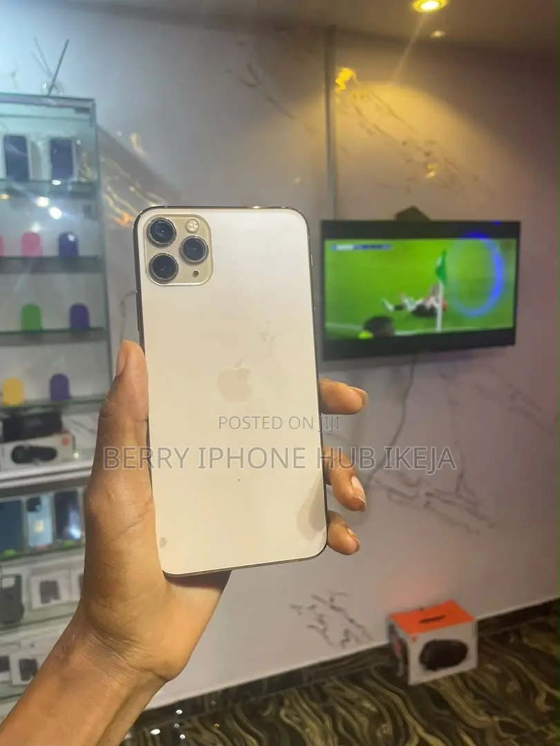 Apple iPhone 11 Pro Max 64 GB Green