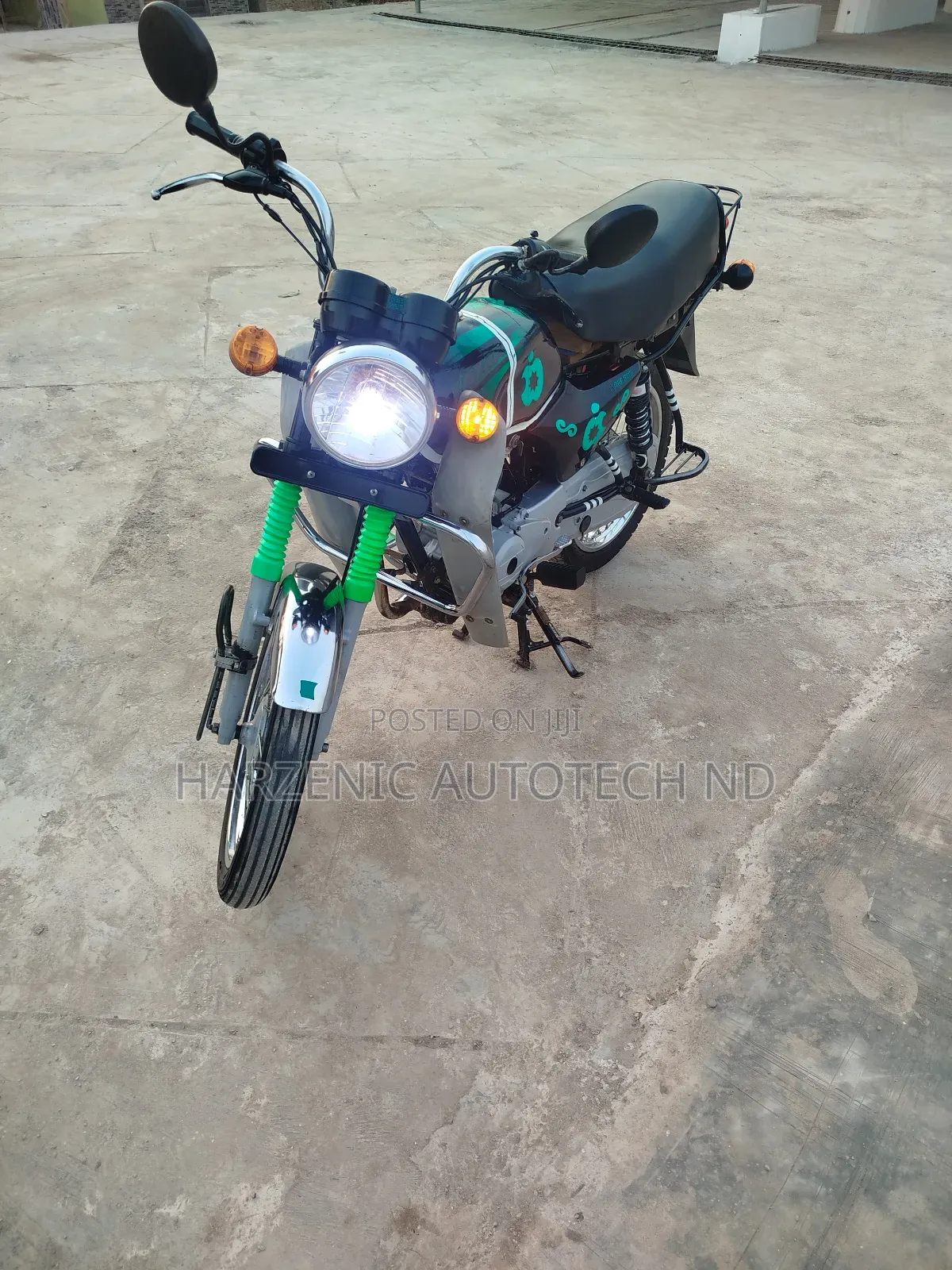 Bajaj Boxer 2021 Red