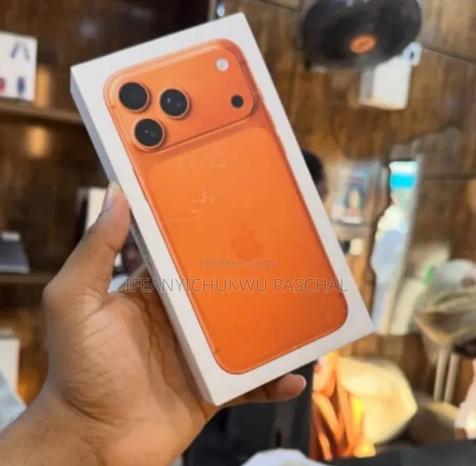 New Apple iPhone 17 Pro Max 1 TB Orange