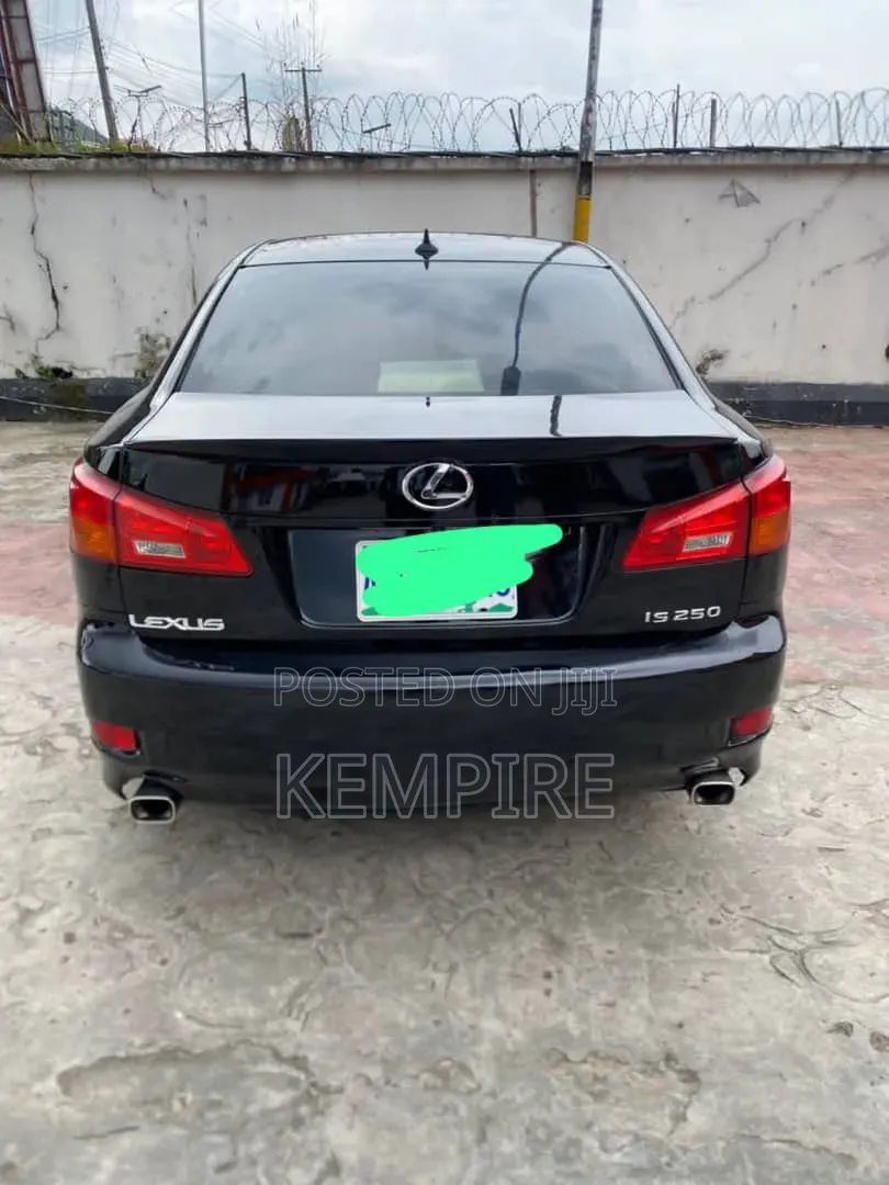 Lexus IS 2012 Black