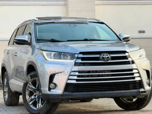 Toyota Highlander Limited Platinum 4x4 V6 (3.5L 6cyl 8A) 2017 Silver