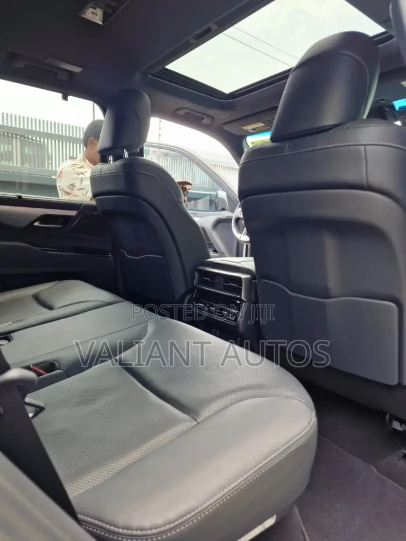Lexus LX 2023 White