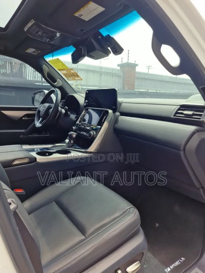 Lexus LX 2023 White