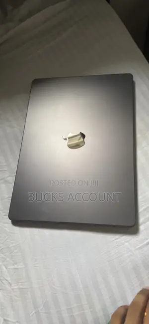 Laptop Apple MacBook Pro 2023 M3 Pro 18GB Apple M3 Pro SSD 512GB