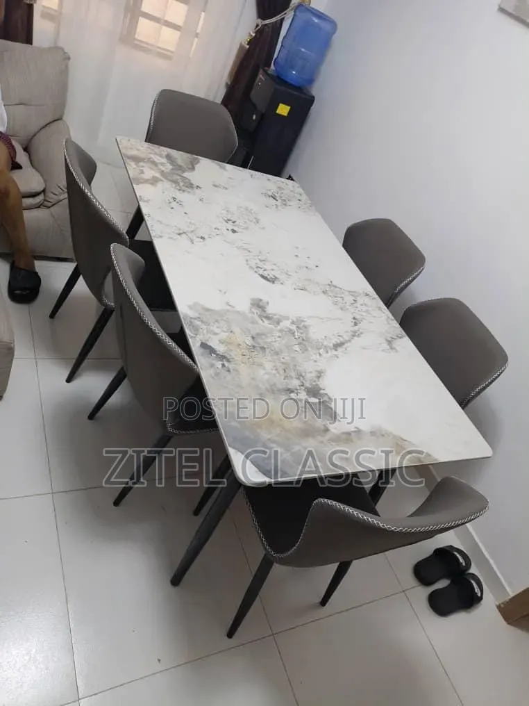 Quality Dining Table Set by 6 Seaters