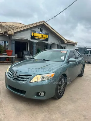 Toyota Camry LE 4dr Sedan (2.5L 4cyl 6A) 2011 Green
