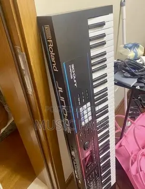  Direct Uk Used Roland Juno-Ds Synthesizer Keyboard Available! 