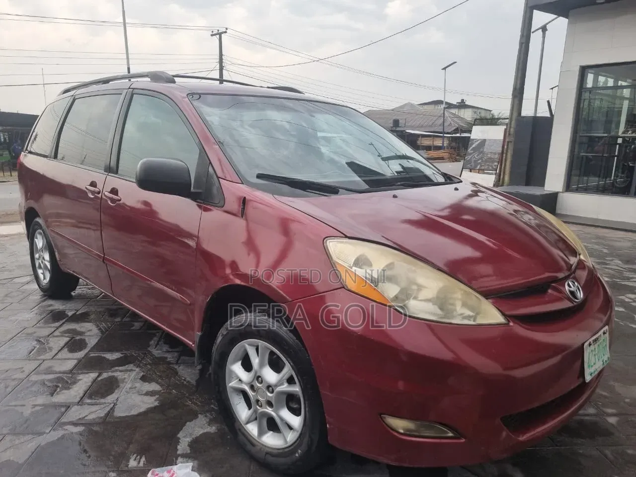 Toyota Sienna 2005 Red