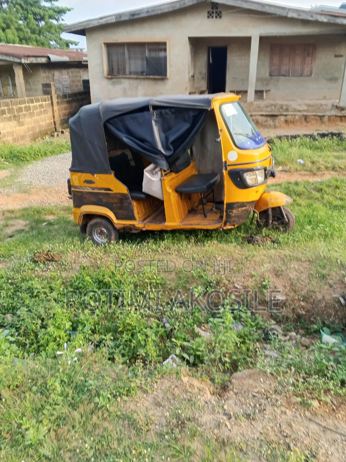 Tricycle 2022 Yellow