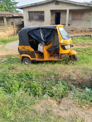 Tricycle 2022 Yellow