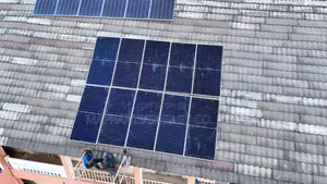 635w Jinko Solar Panel