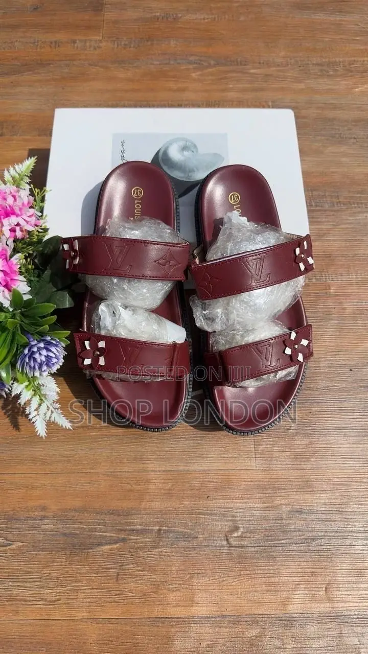 Luxury Fully Boxed Louis Vuitton Pam Slippers