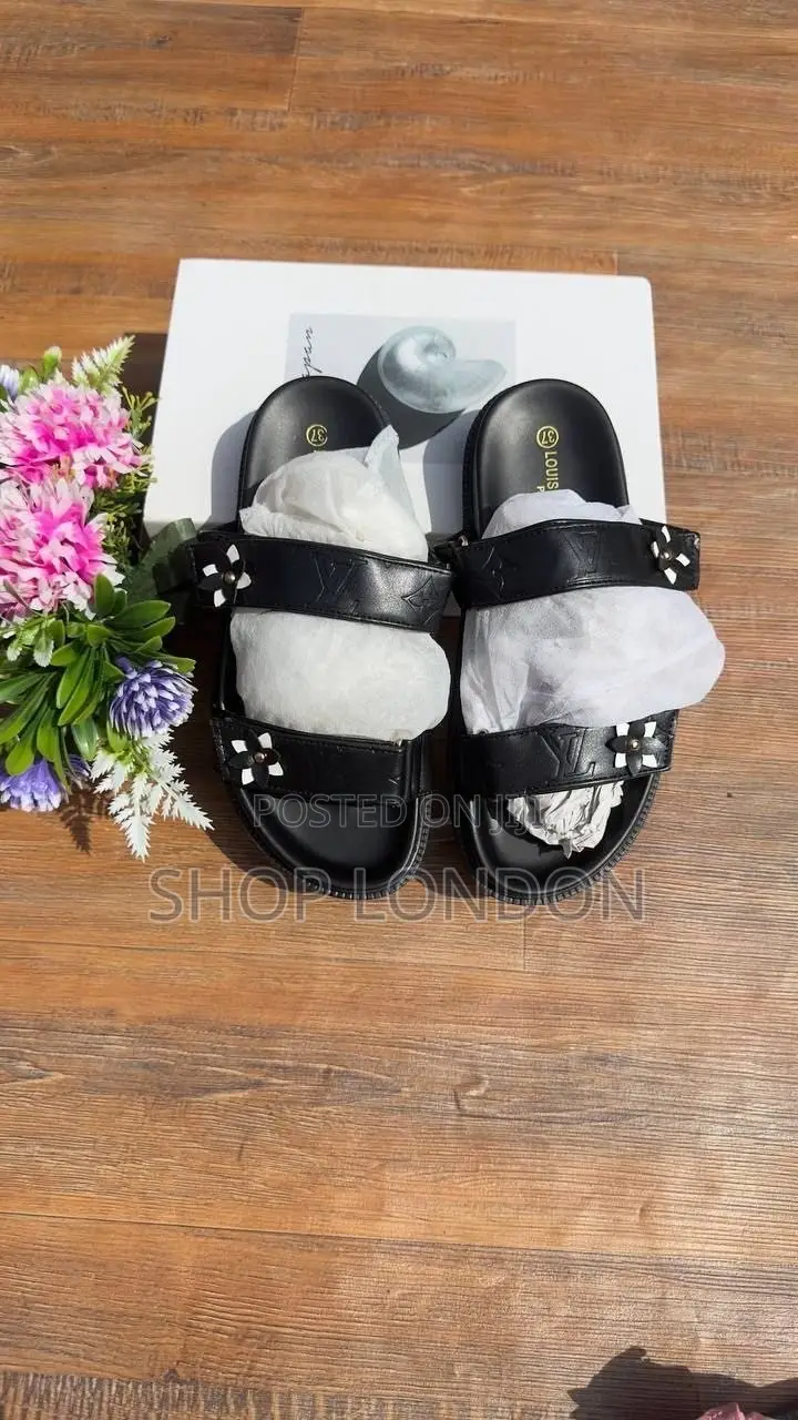 Luxury Fully Boxed Louis Vuitton Pam Slippers