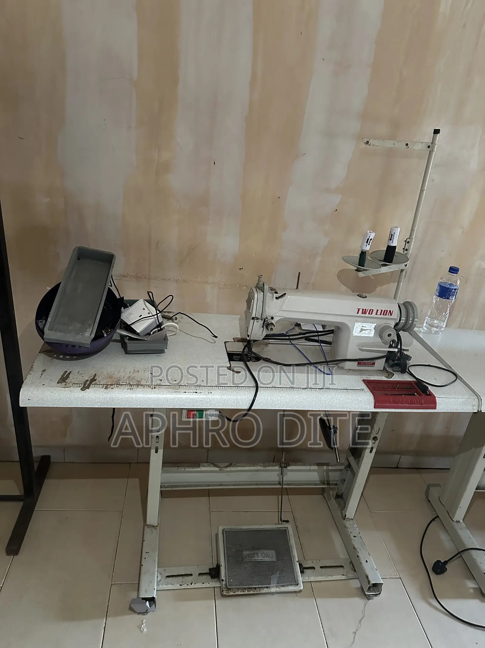 Industrial Sewing Machine