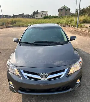 Toyota Corolla S 4dr Sedan (1.8L 4cyl 4A) 2013 Gray