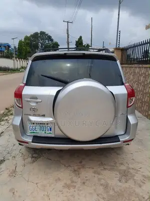 Toyota RAV4 2008 Silver