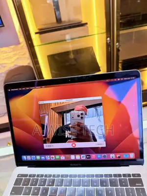 Laptop Apple MacBook Pro 2017 16GB Intel Core i5 SSD 512GB