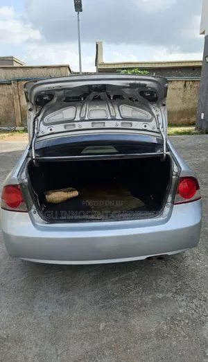 Honda Civic 2006 Silver