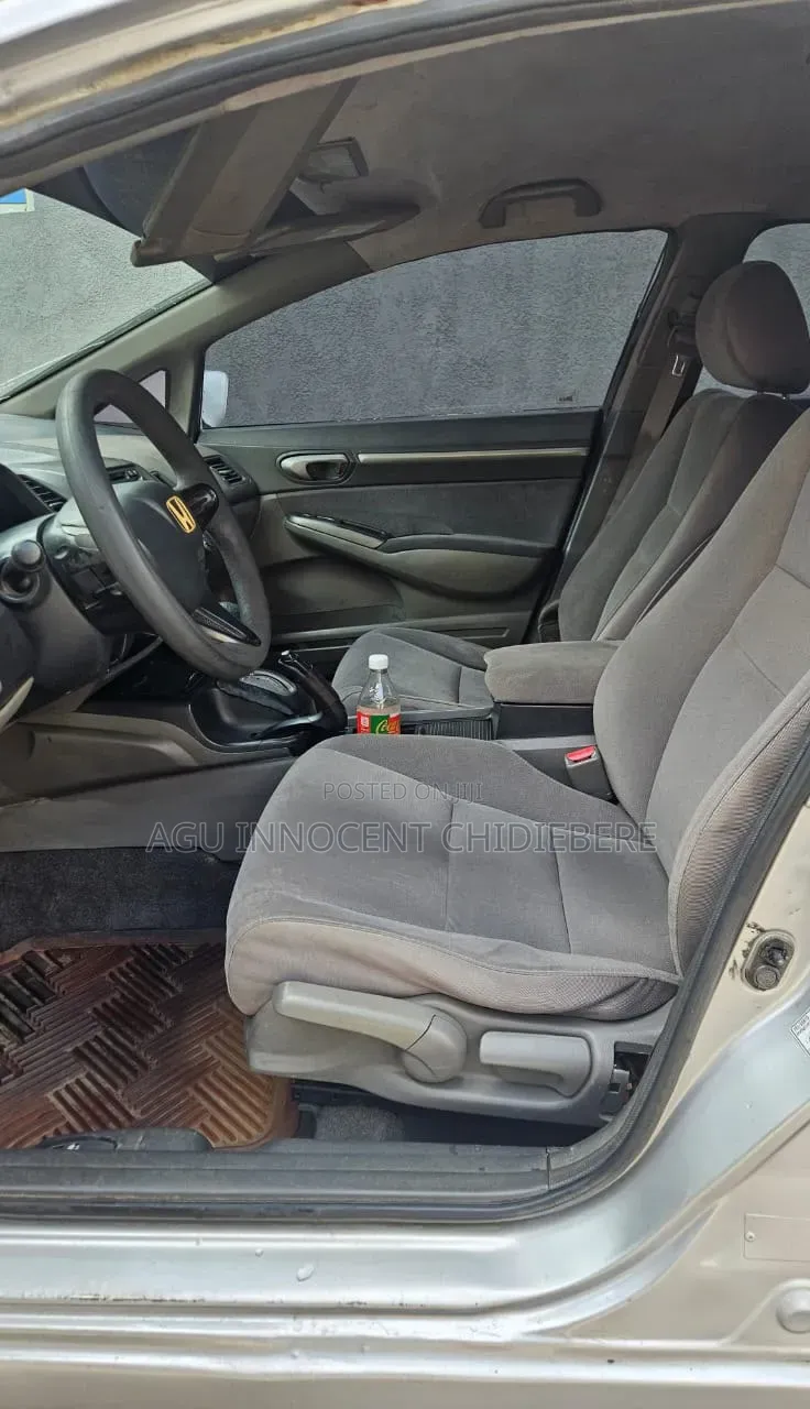 Honda Civic 2006 Silver